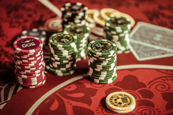 mana777 login platform interface showing football and live-dealer markets